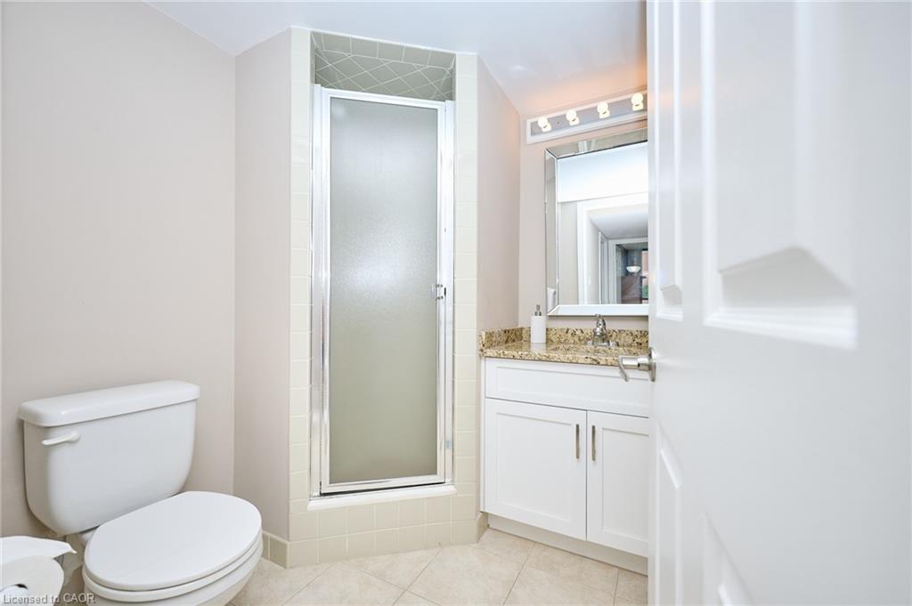 504-1240 Marlborough Court, Oakville, ON - Indoor Photo Showing Bathroom