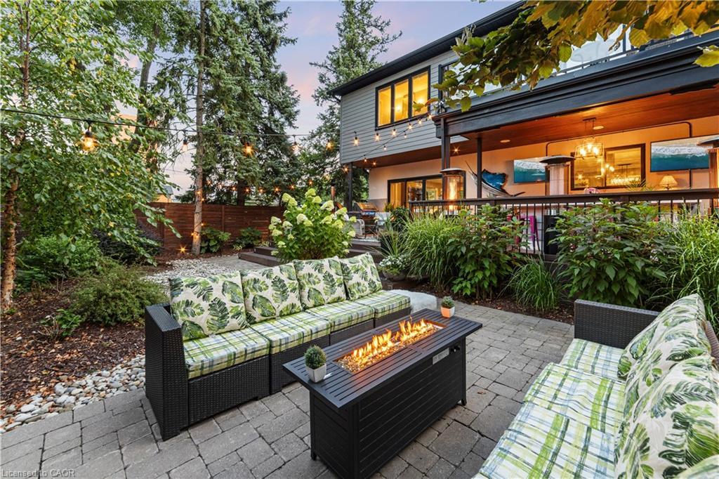 535 Locust Street, Burlington, ON - Outdoor With Deck Patio Veranda