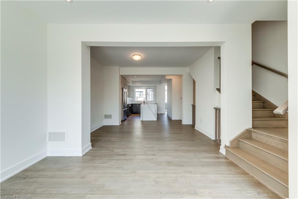 38-2273 Turnberry Road, Burlington, ON - Indoor Photo Showing Other Room