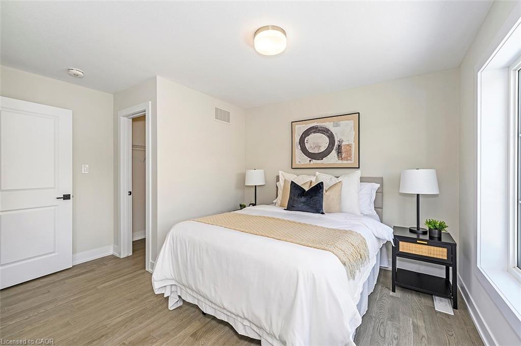 38-2273 Turnberry Road, Burlington, ON - Indoor Photo Showing Bedroom