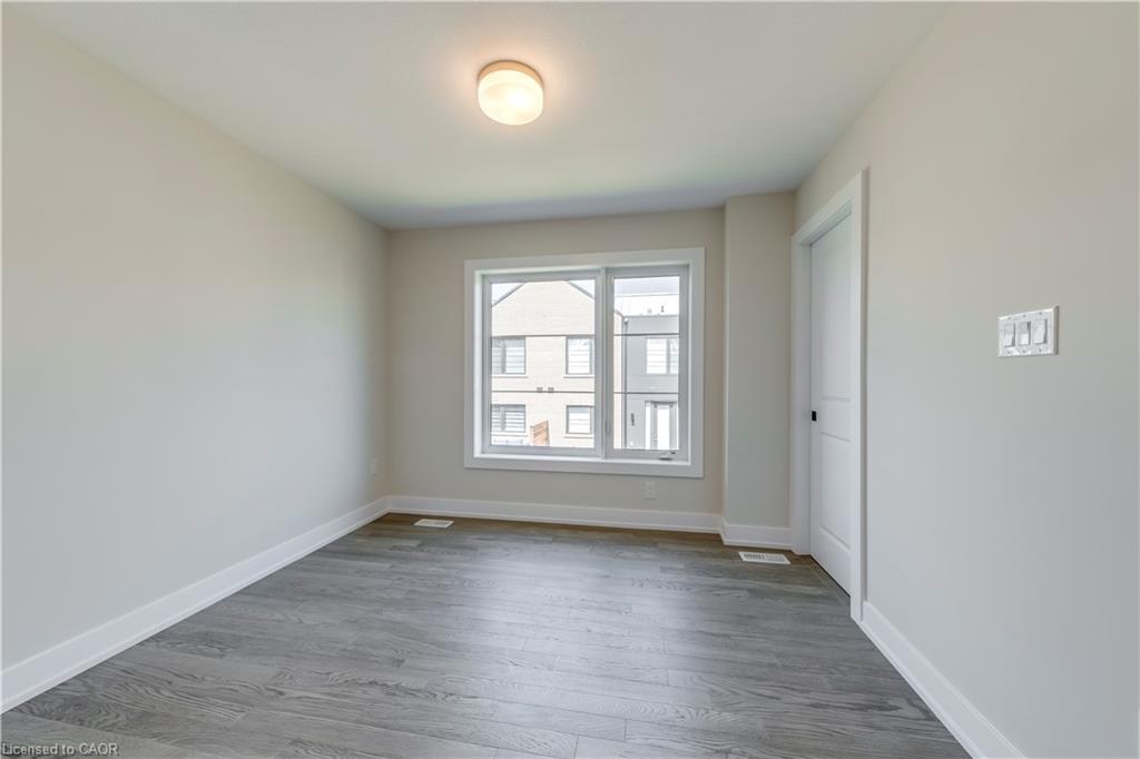 38-2273 Turnberry Road, Burlington, ON - Indoor Photo Showing Other Room