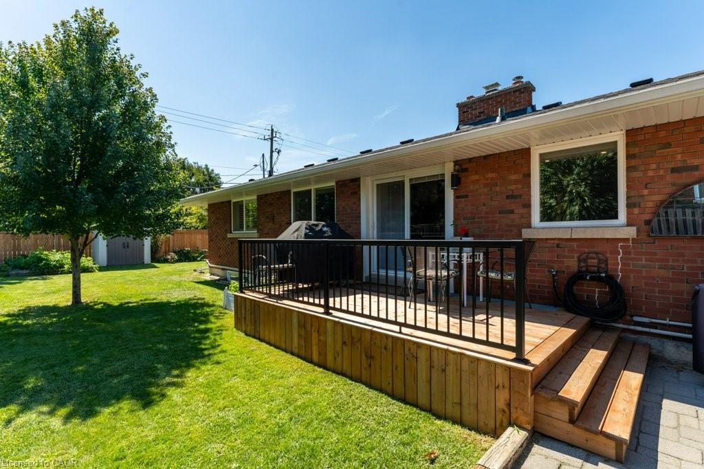 2 Lynnwood Avenue, Grimsby, ON - Outdoor With Deck Patio Veranda