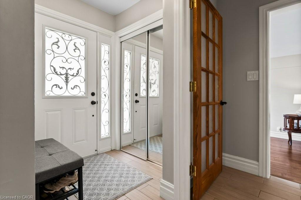 2 Lynnwood Avenue, Grimsby, ON - Indoor Photo Showing Other Room