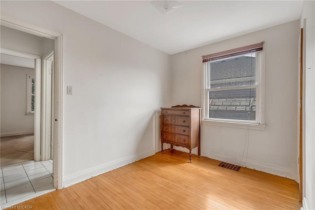 113 East 38Th Street, Hamilton, ON - Indoor