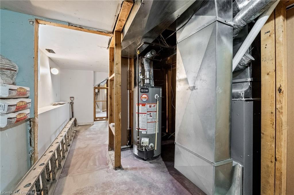 135 St George Street, Welland, ON - Indoor Photo Showing Basement