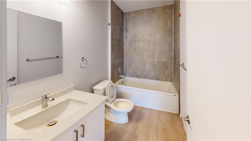 228 Margaret Avenue, Kitchener, ON - Indoor Photo Showing Bathroom