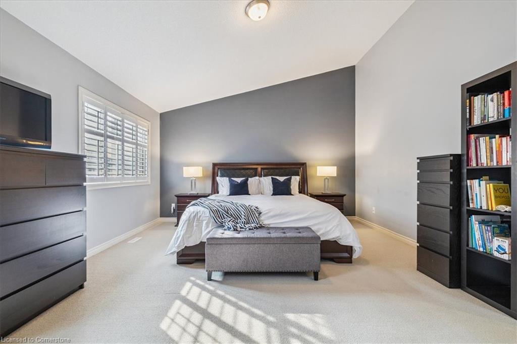 72-5080 Fairview Street, Burlington, ON - Indoor Photo Showing Bedroom