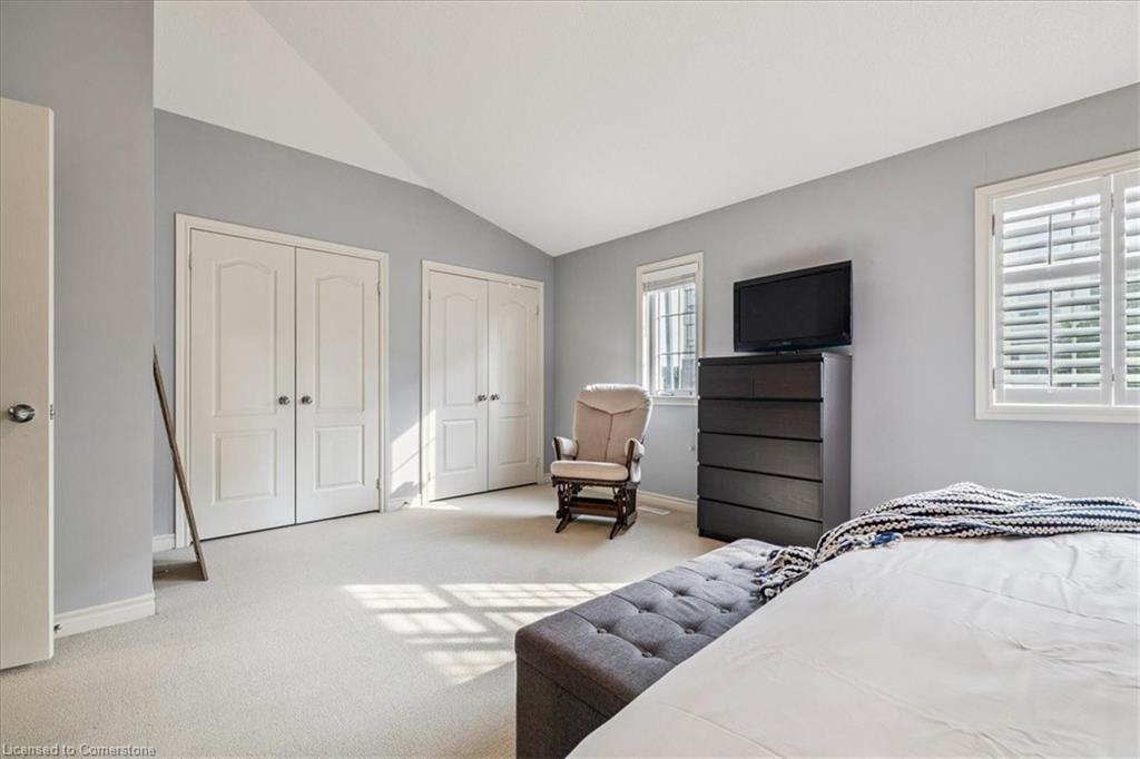 72-5080 Fairview Street, Burlington, ON - Indoor Photo Showing Bedroom