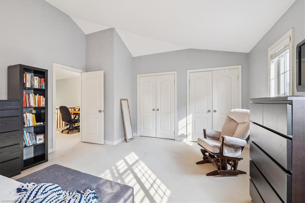72-5080 Fairview Street, Burlington, ON - Indoor Photo Showing Bedroom