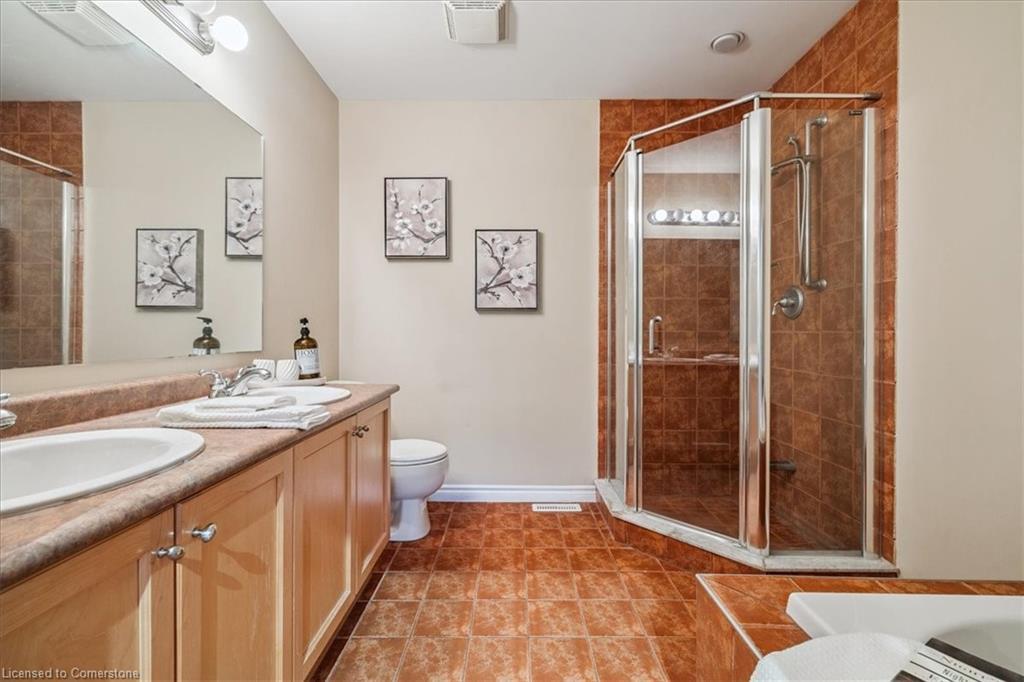 72-5080 Fairview Street, Burlington, ON - Indoor Photo Showing Bathroom