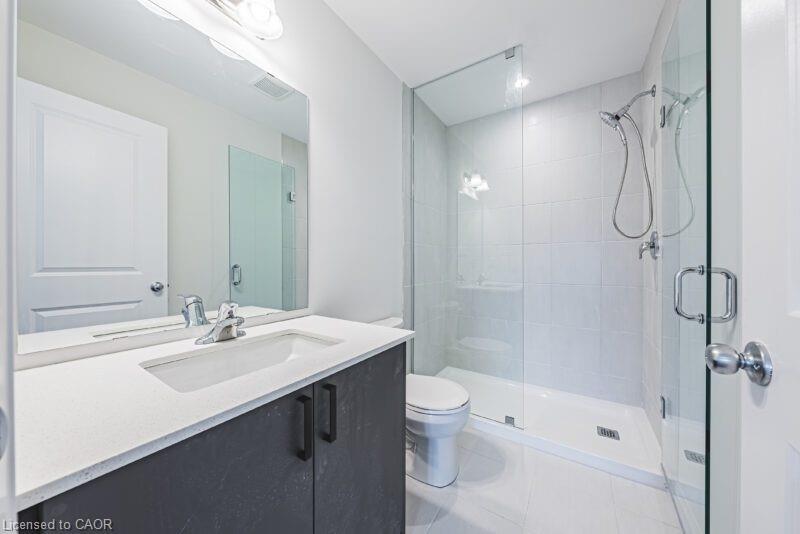141-155 Equestrian Way, Cambridge, ON - Indoor Photo Showing Bathroom