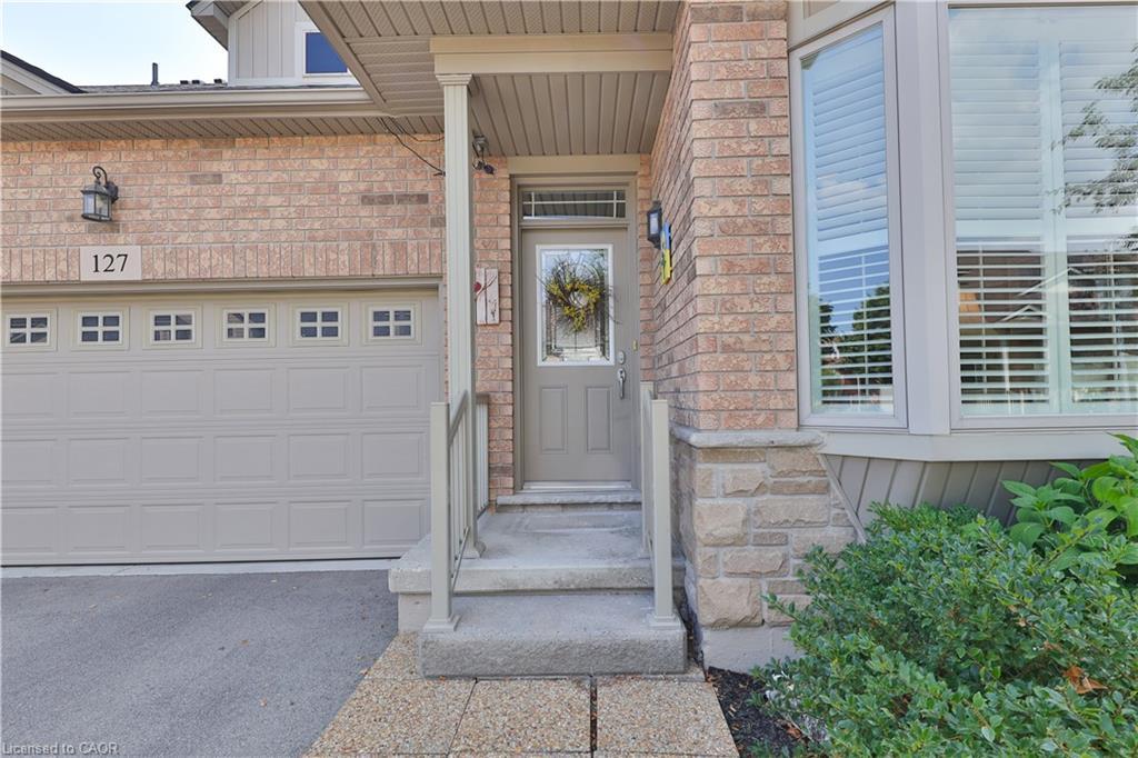 127-2125 Itabashi Way, Burlington, ON - Outdoor
