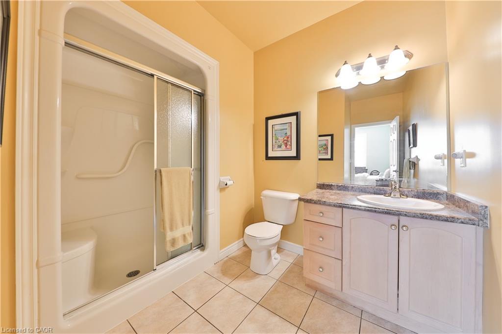 127-2125 Itabashi Way, Burlington, ON - Indoor Photo Showing Bathroom