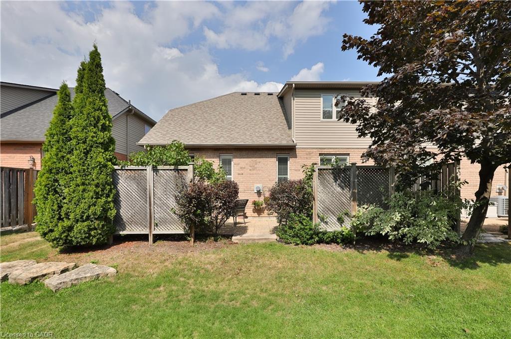 127-2125 Itabashi Way, Burlington, ON - Outdoor