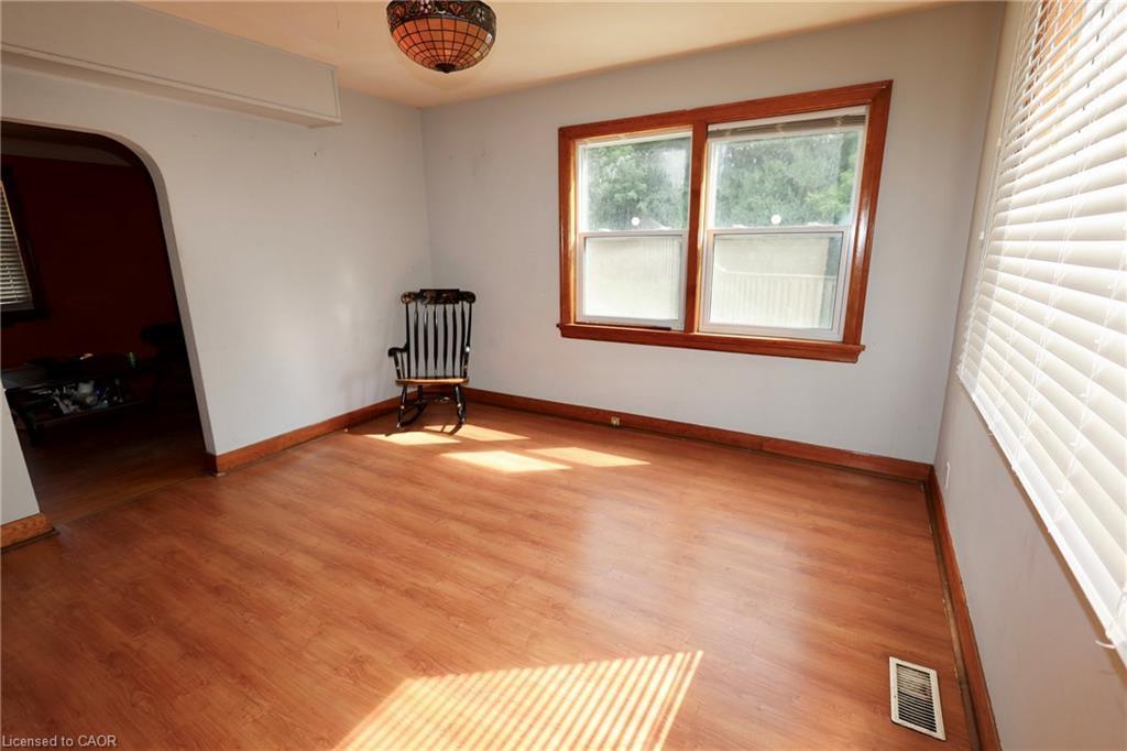 429 Erb Street W, Waterloo, ON - Indoor Photo Showing Other Room