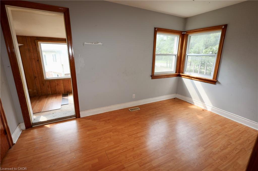 429 Erb Street W, Waterloo, ON - Indoor Photo Showing Other Room