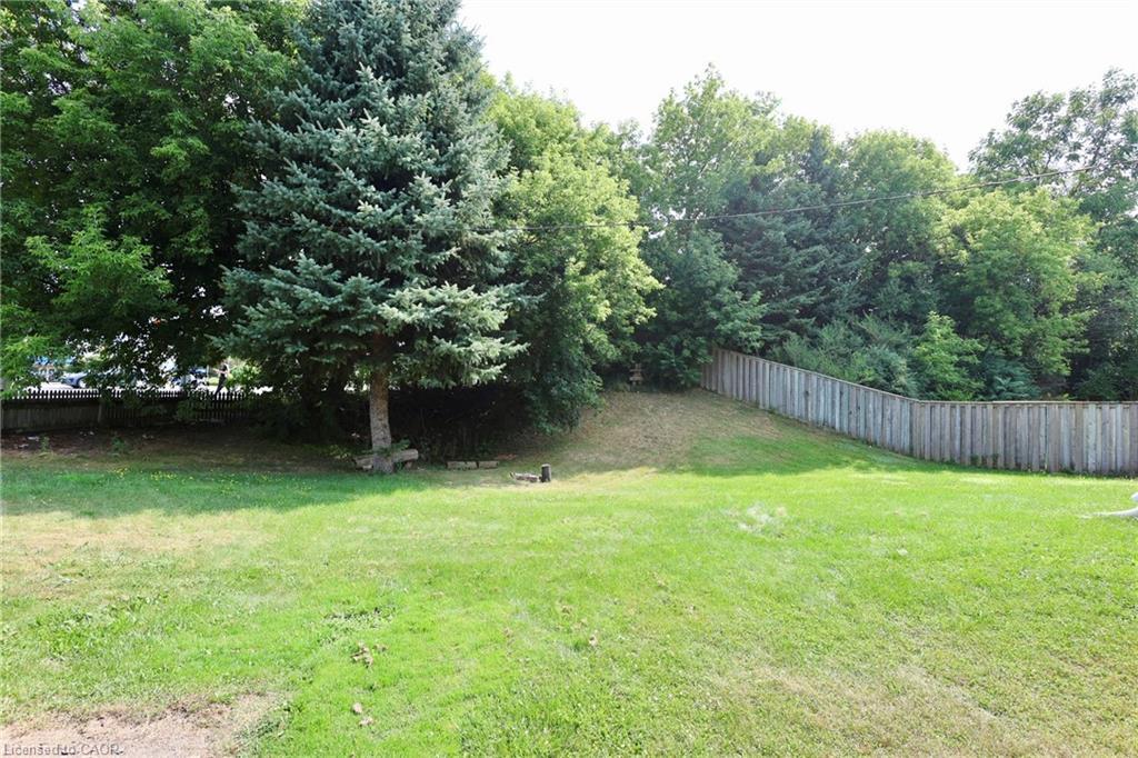 429 Erb Street W, Waterloo, ON - Outdoor