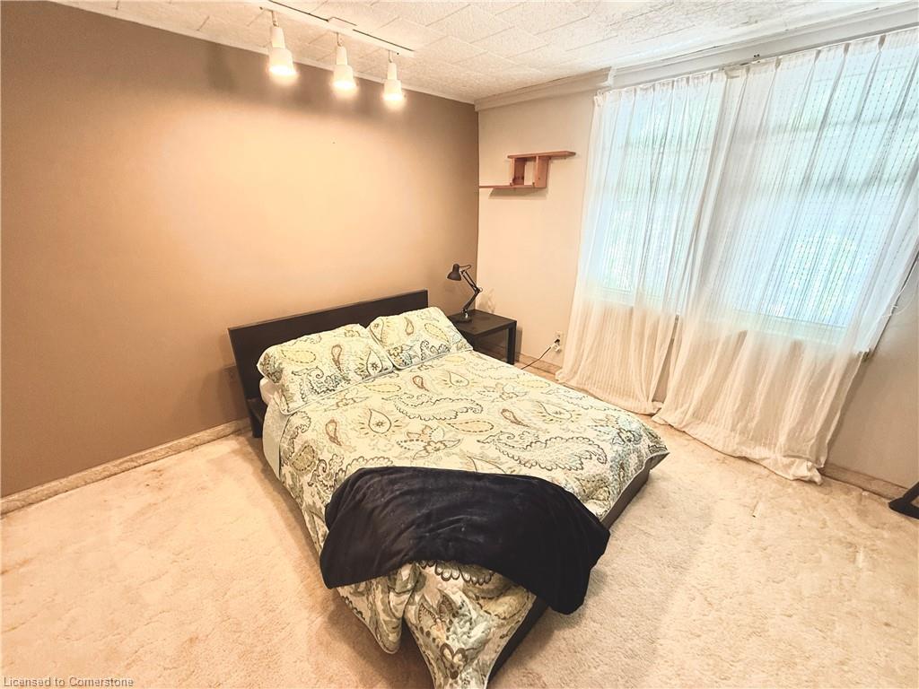 473 Hamilton Drive, Ancaster, ON - Indoor Photo Showing Bedroom
