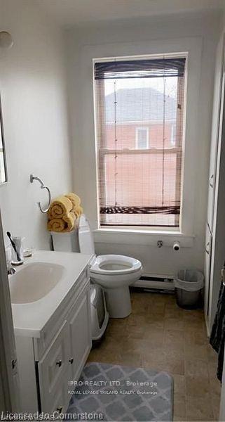 332 Colborne Street, Port Stanley, ON - Indoor Photo Showing Bathroom