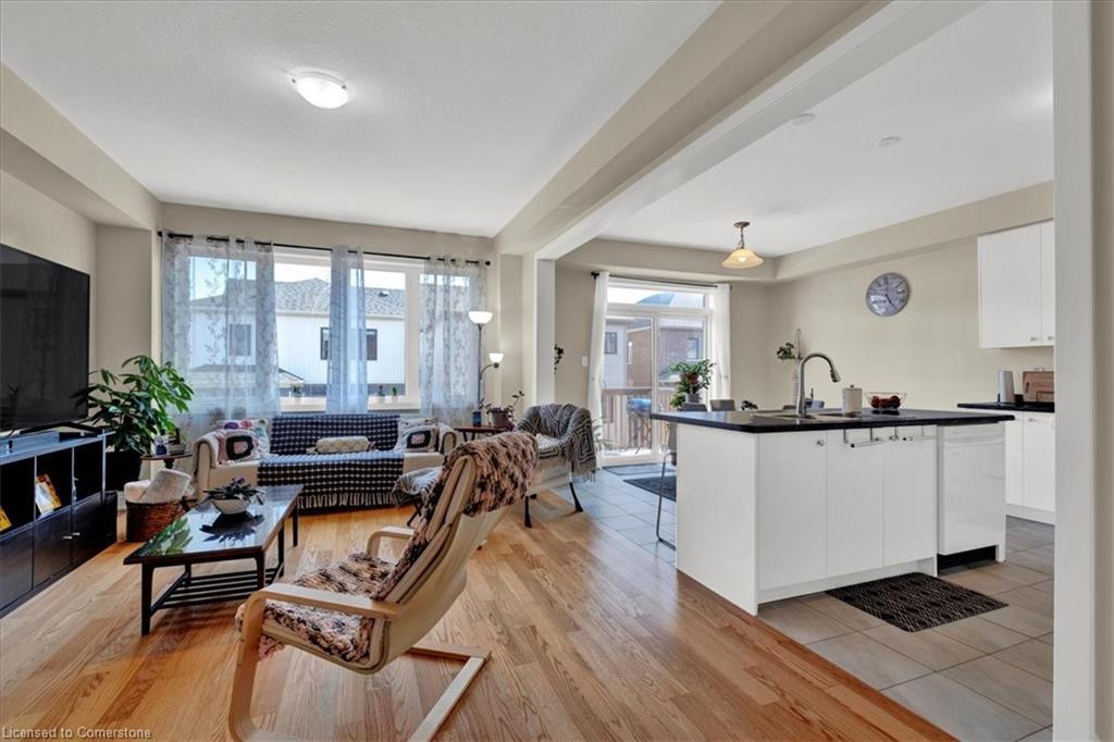 73 Stern Drive Drive, Welland, ON - Indoor Photo Showing Other Room