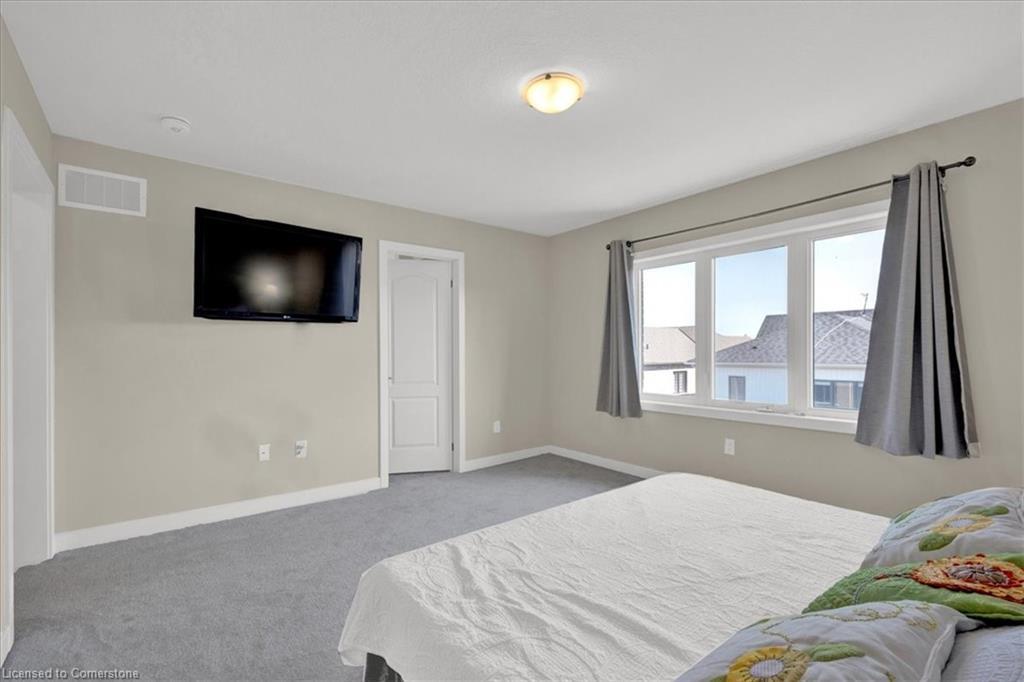 73 Stern Drive Drive, Welland, ON - Indoor Photo Showing Bedroom