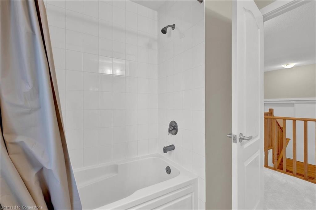 73 Stern Drive Drive, Welland, ON - Indoor Photo Showing Bathroom