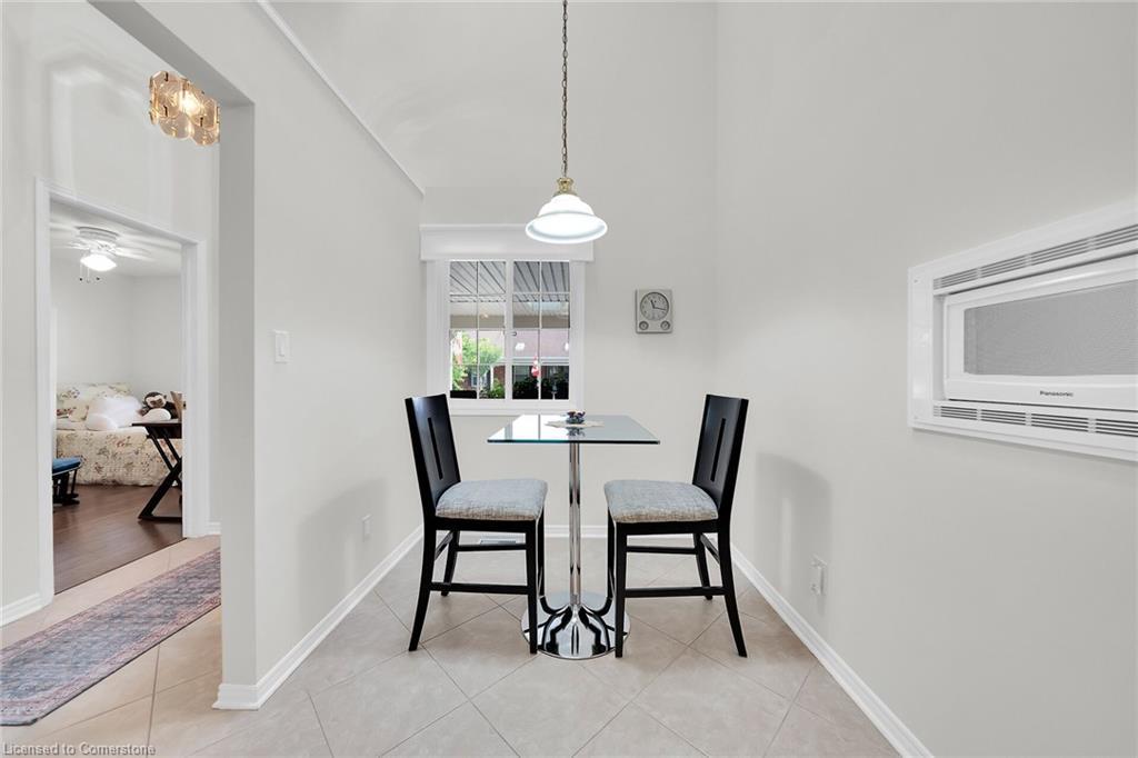 4106 Butternut Court, Vineland, ON - Indoor