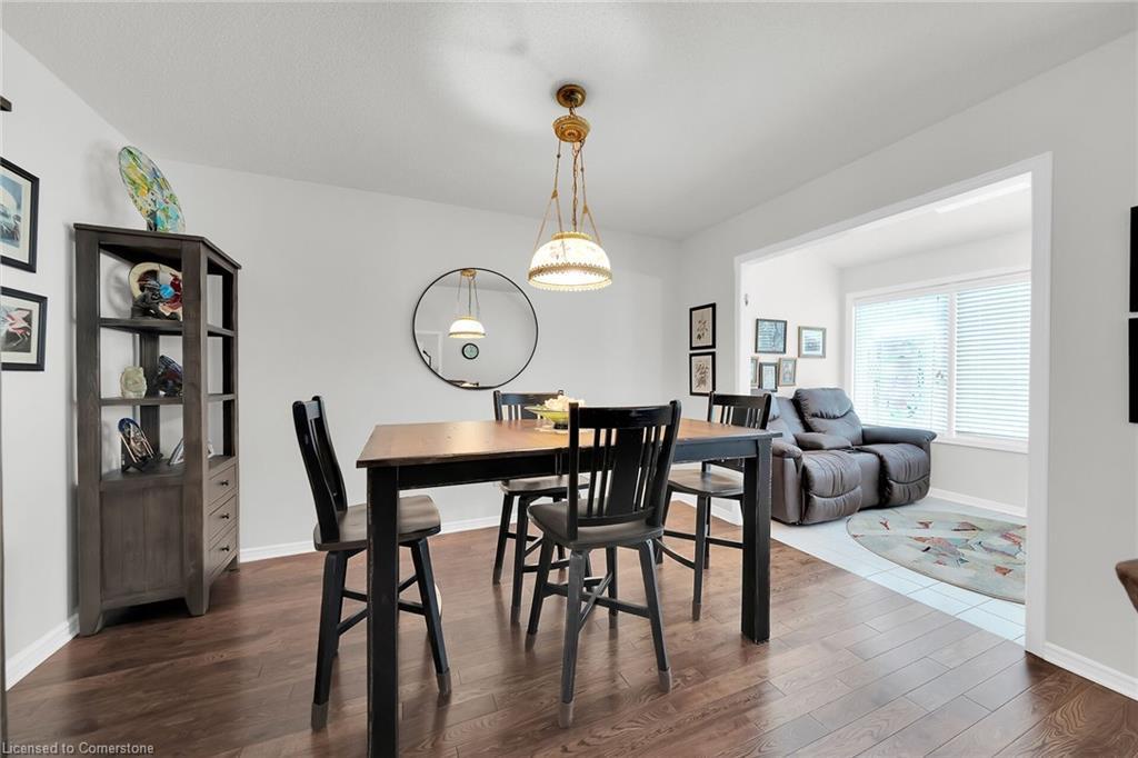 4106 Butternut Court, Vineland, ON - Indoor Photo Showing Dining Room