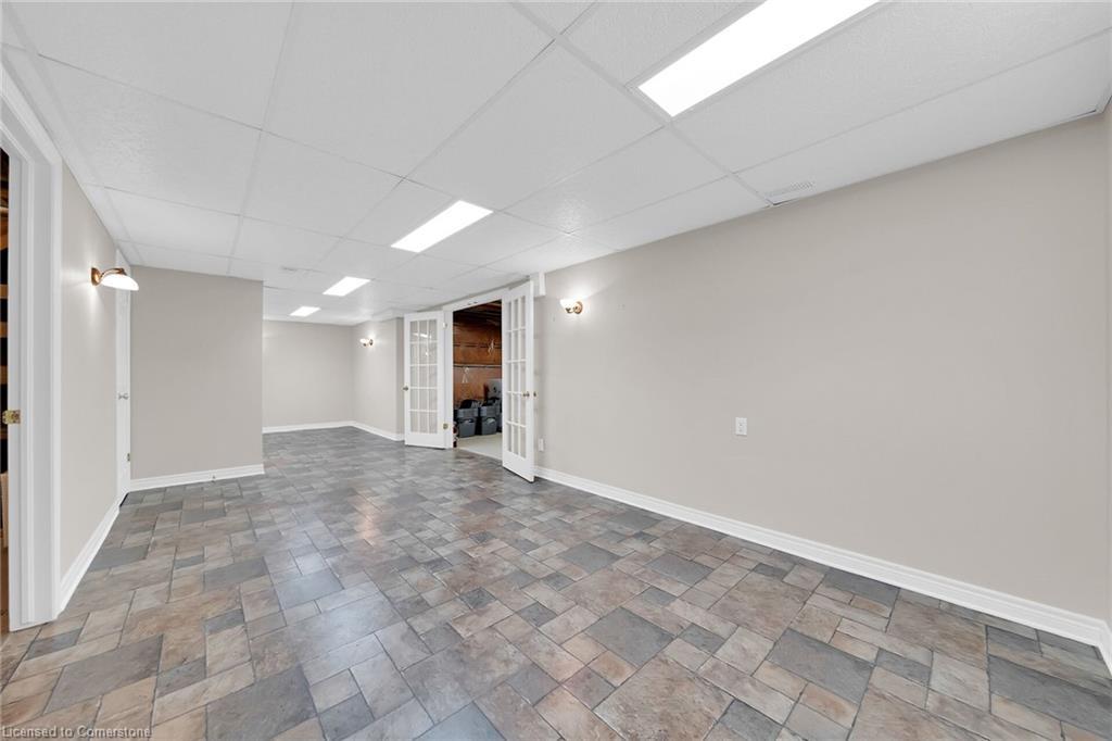 4106 Butternut Court, Vineland, ON - Indoor Photo Showing Other Room