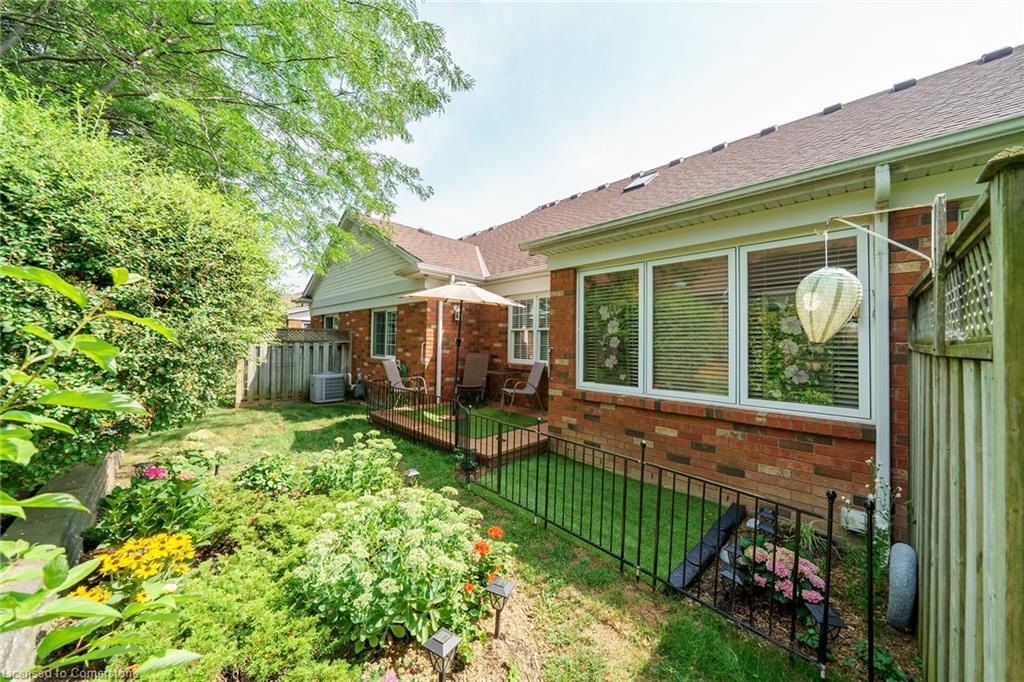 4106 Butternut Court, Vineland, ON - Outdoor With Deck Patio Veranda