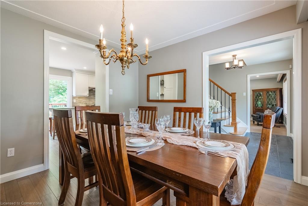 3 Maple Drive, Stoney Creek, ON - Indoor Photo Showing Dining Room