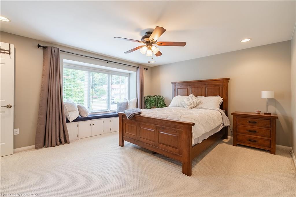 3 Maple Drive, Stoney Creek, ON - Indoor Photo Showing Bedroom