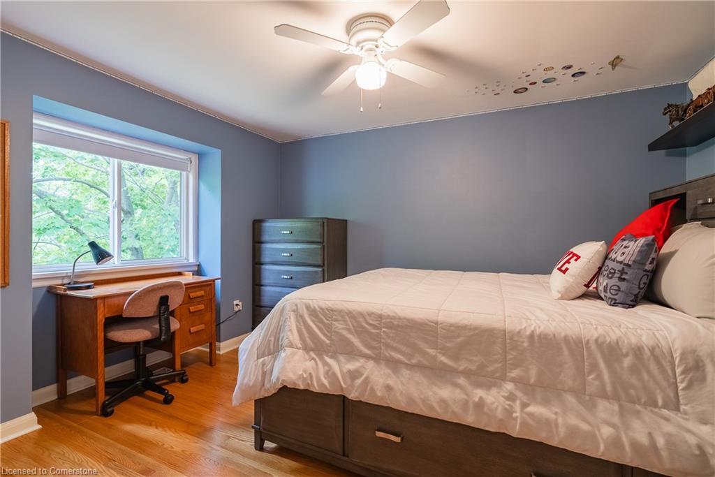 3 Maple Drive, Stoney Creek, ON - Indoor Photo Showing Bedroom
