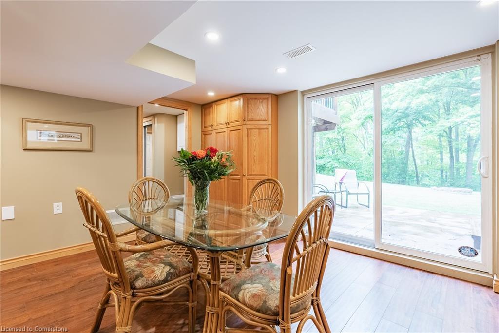 3 Maple Drive, Stoney Creek, ON - Indoor Photo Showing Dining Room