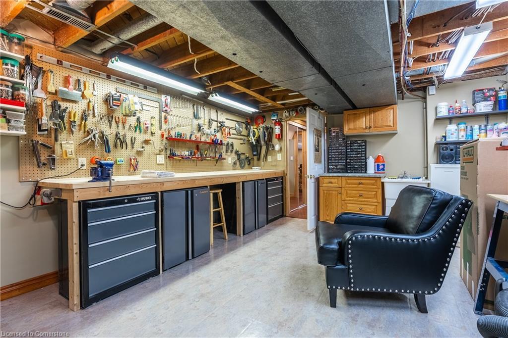 3 Maple Drive, Stoney Creek, ON - Indoor Photo Showing Basement