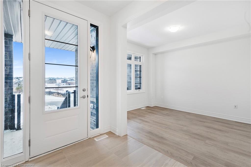 59 Cunningham Drive, Bradford West Gwillimbury, ON - Indoor Photo Showing Other Room