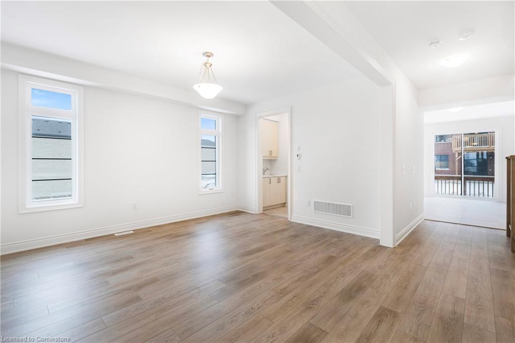 59 Cunningham Drive, Bradford West Gwillimbury, ON - Indoor Photo Showing Other Room