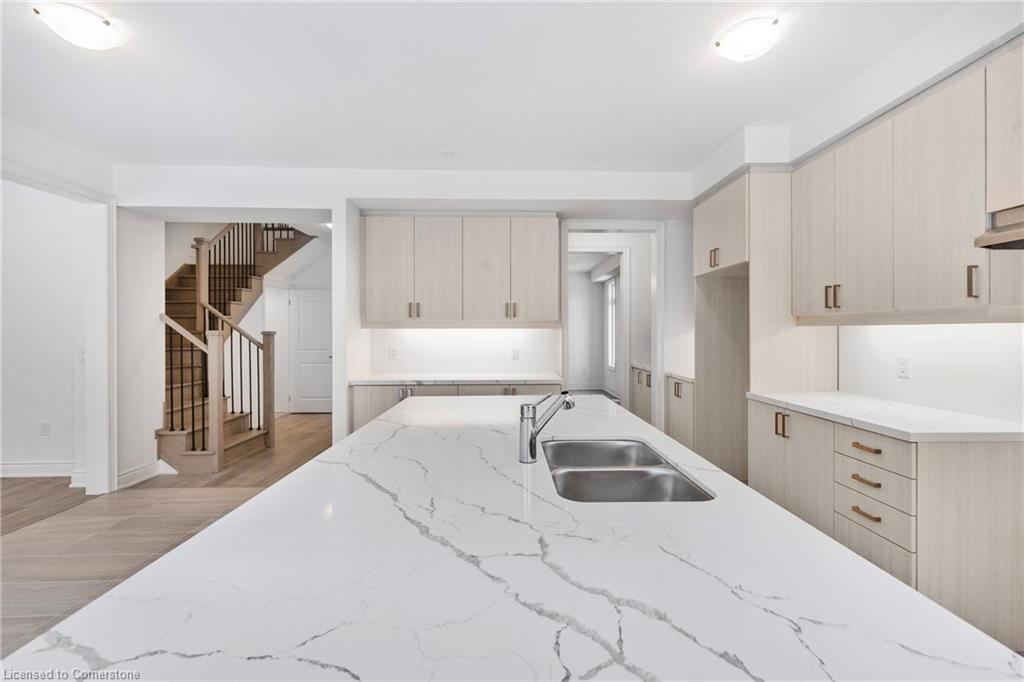 59 Cunningham Drive, Bradford West Gwillimbury, ON - Indoor Photo Showing Kitchen With Double Sink
