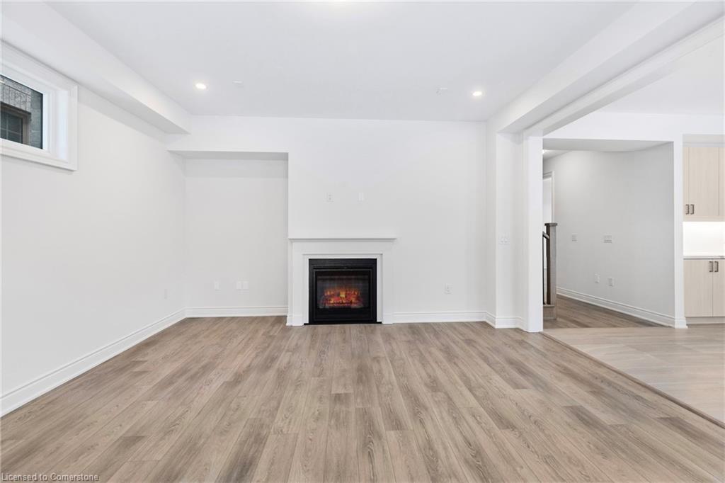 59 Cunningham Drive, Bradford West Gwillimbury, ON - Indoor Photo Showing Living Room With Fireplace