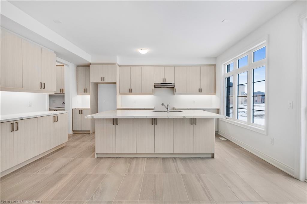 59 Cunningham Drive, Bradford West Gwillimbury, ON - Indoor Photo Showing Kitchen