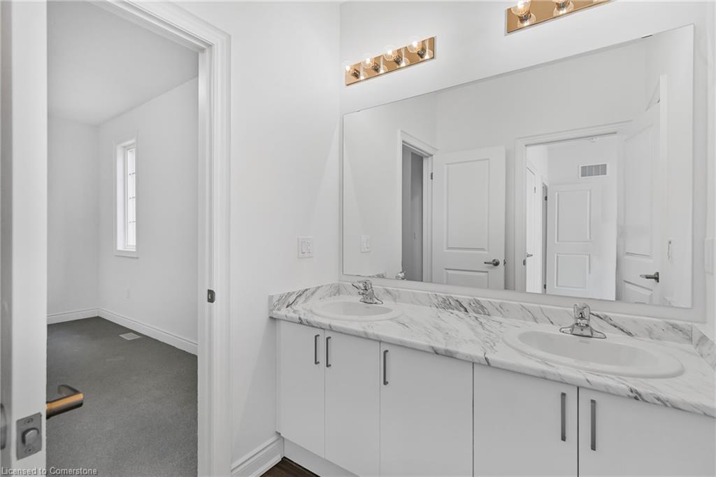59 Cunningham Drive, Bradford West Gwillimbury, ON - Indoor Photo Showing Bathroom
