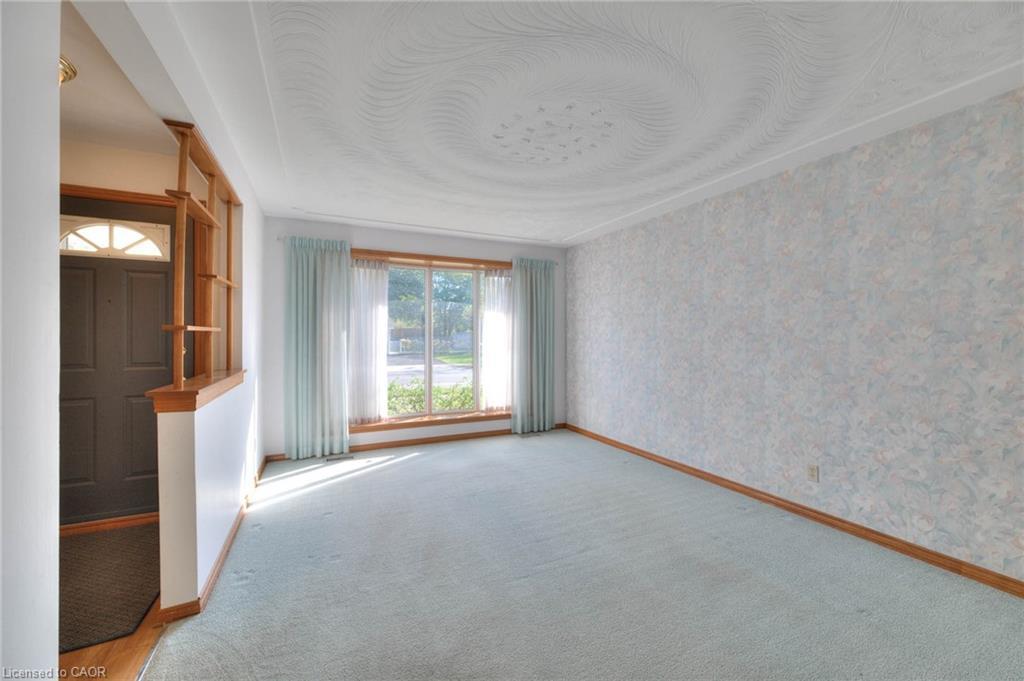 406 Franklin Street N, Kitchener, ON - Indoor Photo Showing Other Room