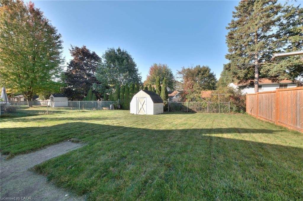 406 Franklin Street N, Kitchener, ON - Outdoor With Backyard