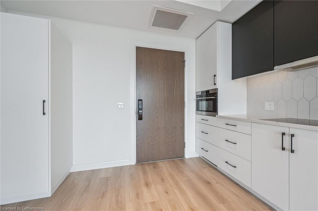 501-741 King Street W, Kitchener, ON - Indoor