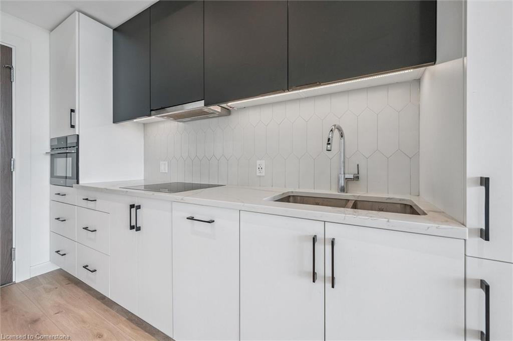 501-741 King Street W, Kitchener, ON - Indoor Photo Showing Kitchen With Double Sink