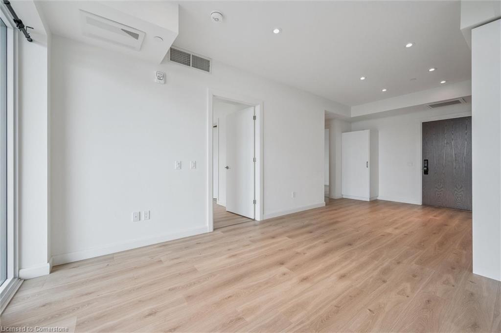 501-741 King Street W, Kitchener, ON - Indoor Photo Showing Other Room