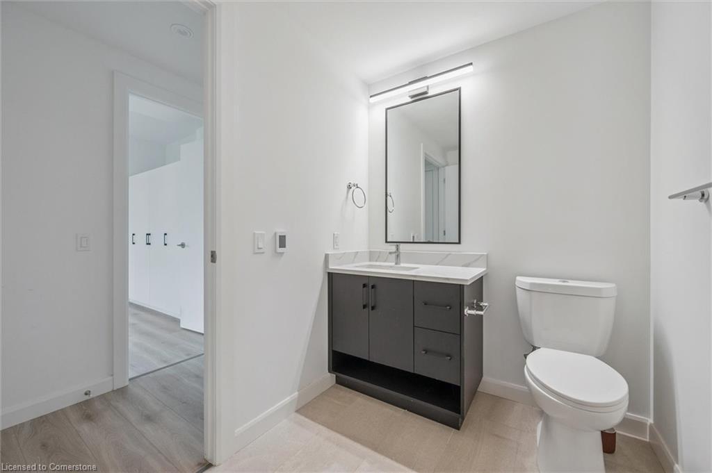 501-741 King Street W, Kitchener, ON - Indoor Photo Showing Bathroom