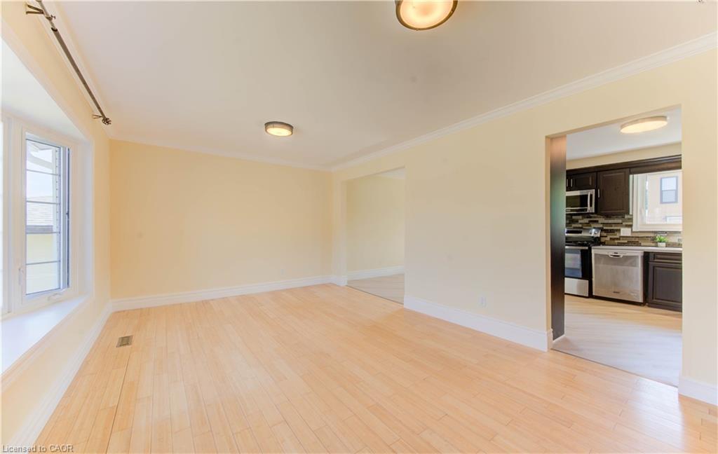 1493 Queens Boulevard, Kitchener, ON - Indoor Photo Showing Other Room