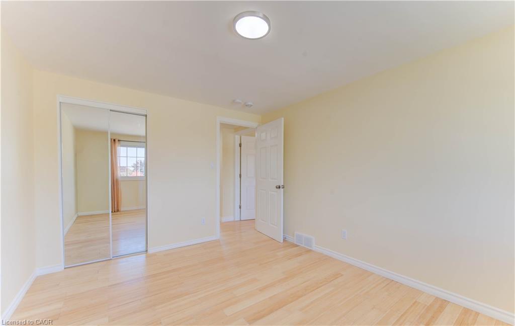 1493 Queens Boulevard, Kitchener, ON - Indoor Photo Showing Other Room