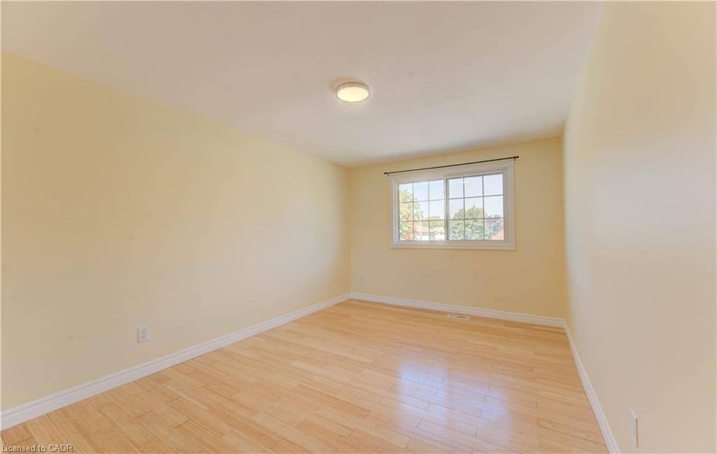 1493 Queens Boulevard, Kitchener, ON - Indoor Photo Showing Other Room